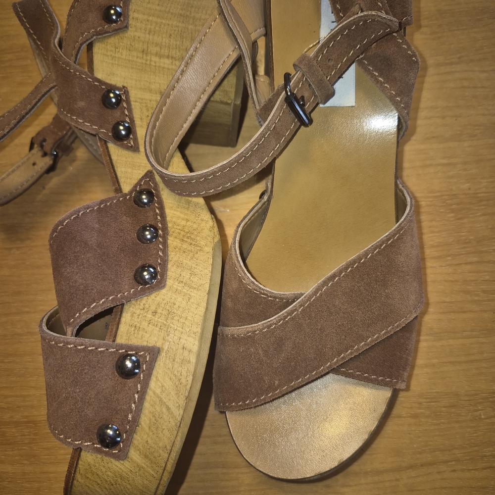 Steve Madden Brown Suede Platform Sandals